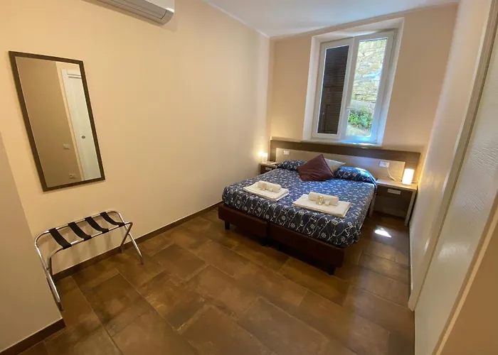 Good Night Moon Vendégház La Spezia