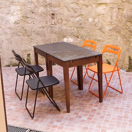 Gasthuis Good Night Moon La Spezia